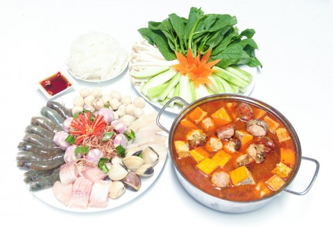 Lẩu cua đồng hải sản